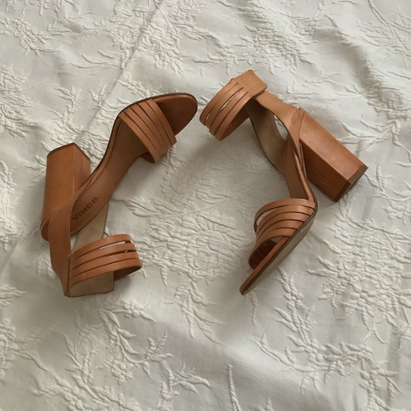 Vince Heeled Leather Sandals. - Picture 3 of 9